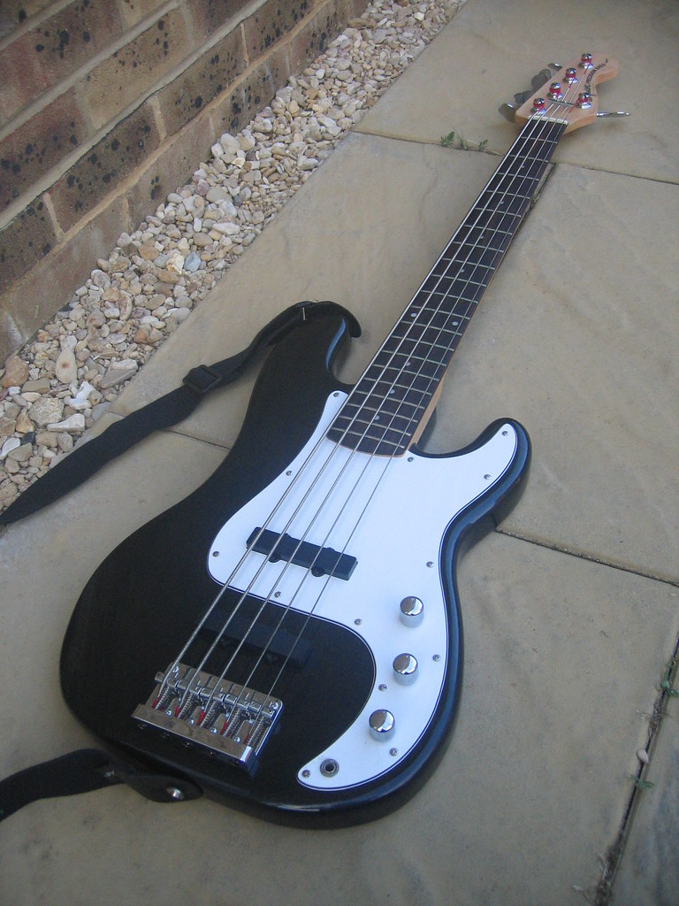 Solera P-Style Classic Bass